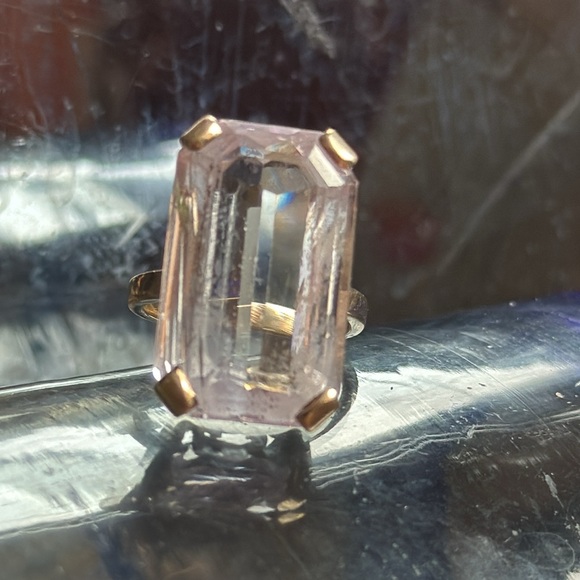 14k Kunzite Ring - Picture 3 of 17